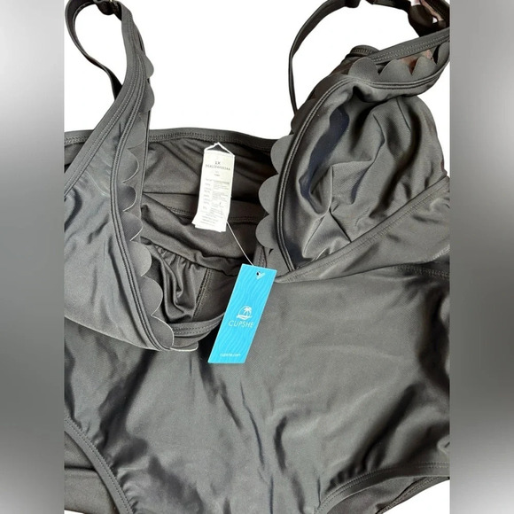 CupShe Solid Black V-Neck One Piece Swimsuit Scalloped Wide Straps Size 1X Pad - Picture 9 of 11